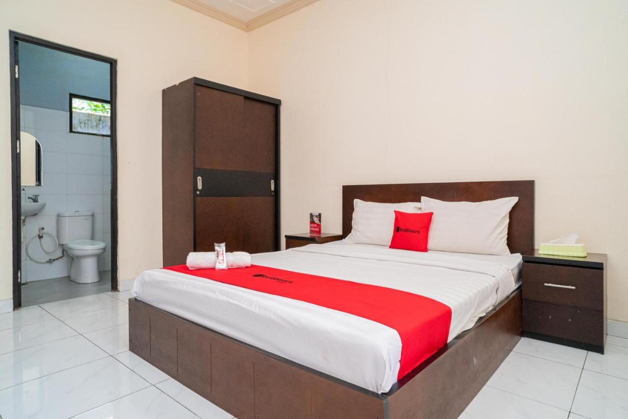 Reddoorz @ Wisma Pangrango Palangka Raya Eksteriør bilde