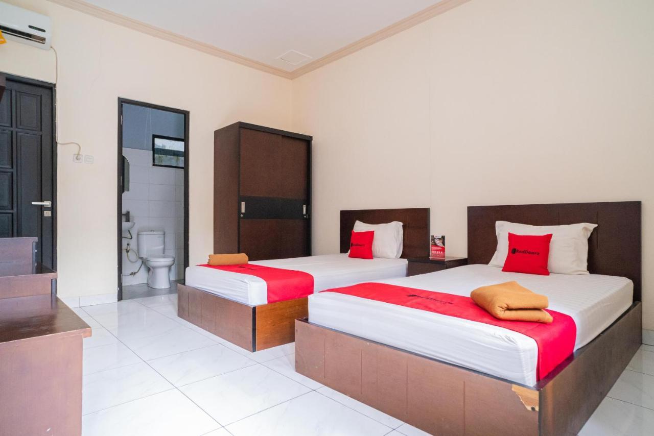Reddoorz @ Wisma Pangrango Palangka Raya Eksteriør bilde