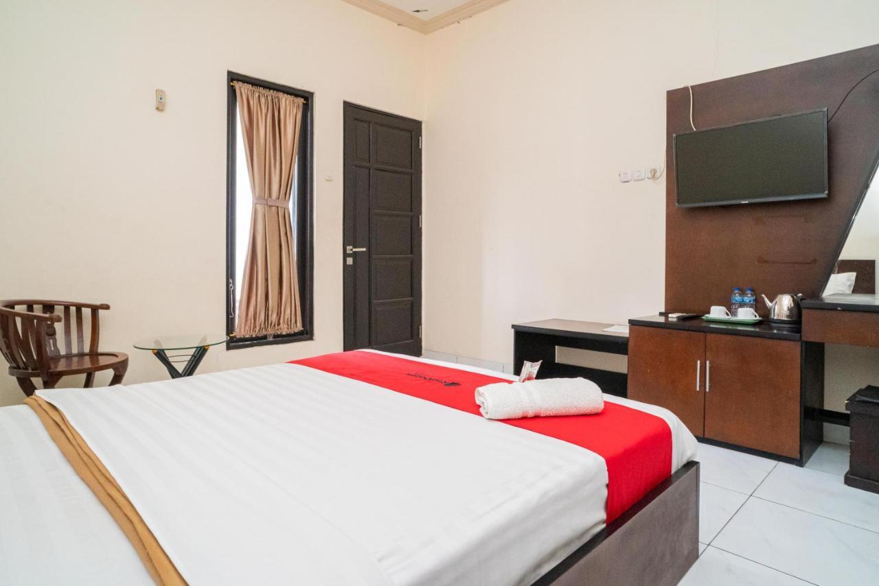Reddoorz @ Wisma Pangrango Palangka Raya Eksteriør bilde