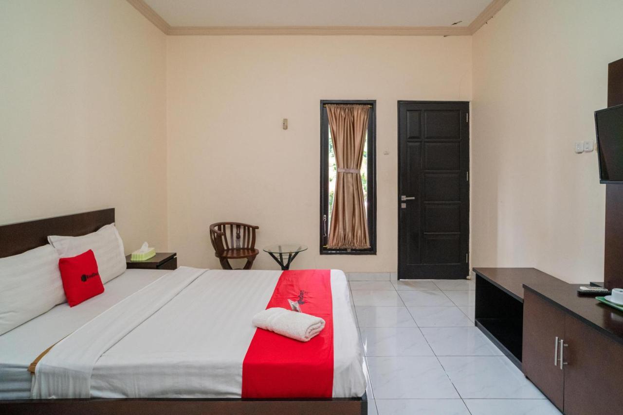 Reddoorz @ Wisma Pangrango Palangka Raya Eksteriør bilde