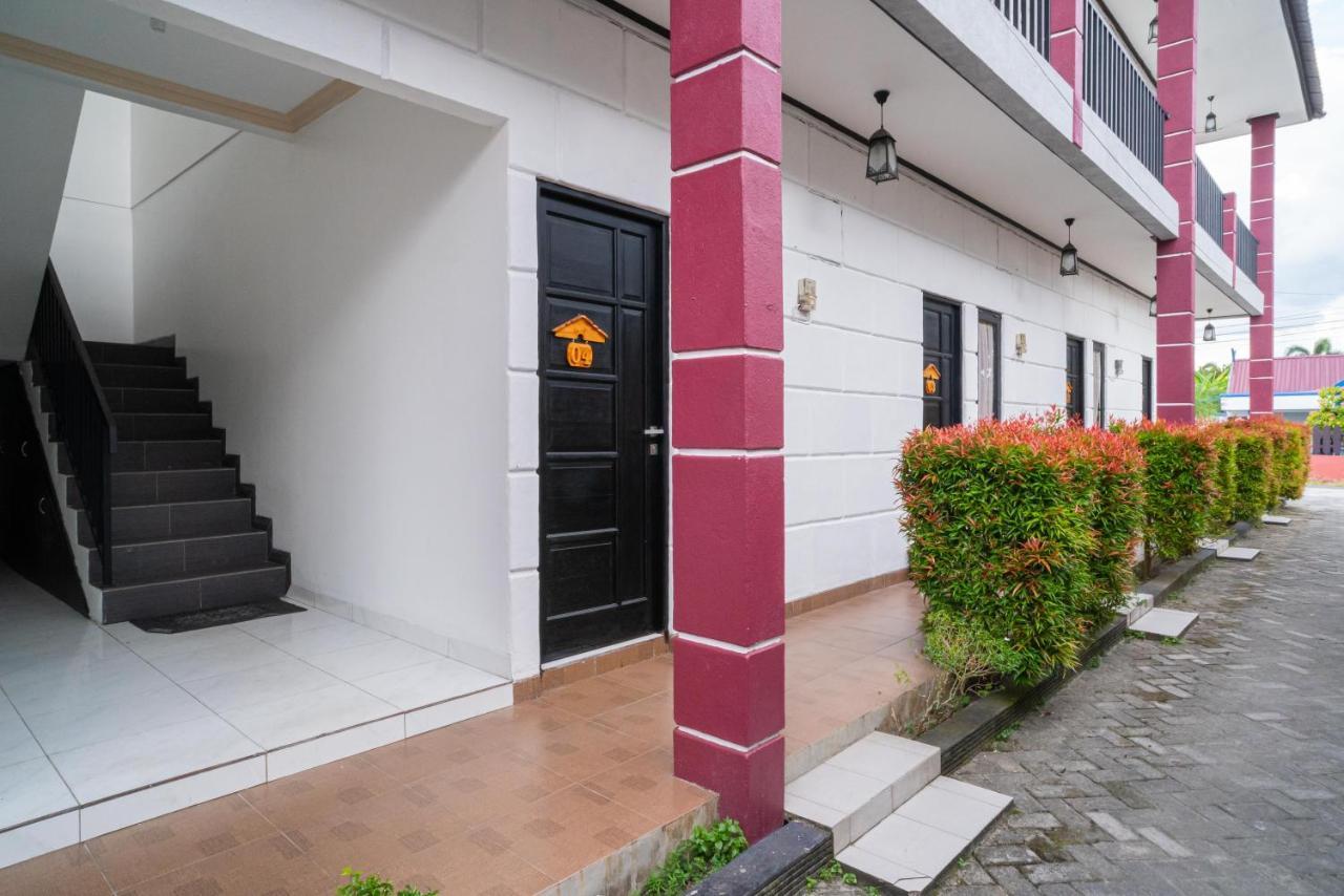 Reddoorz @ Wisma Pangrango Palangka Raya Eksteriør bilde