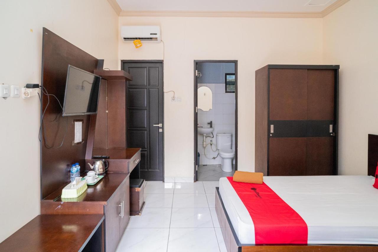 Reddoorz @ Wisma Pangrango Palangka Raya Eksteriør bilde