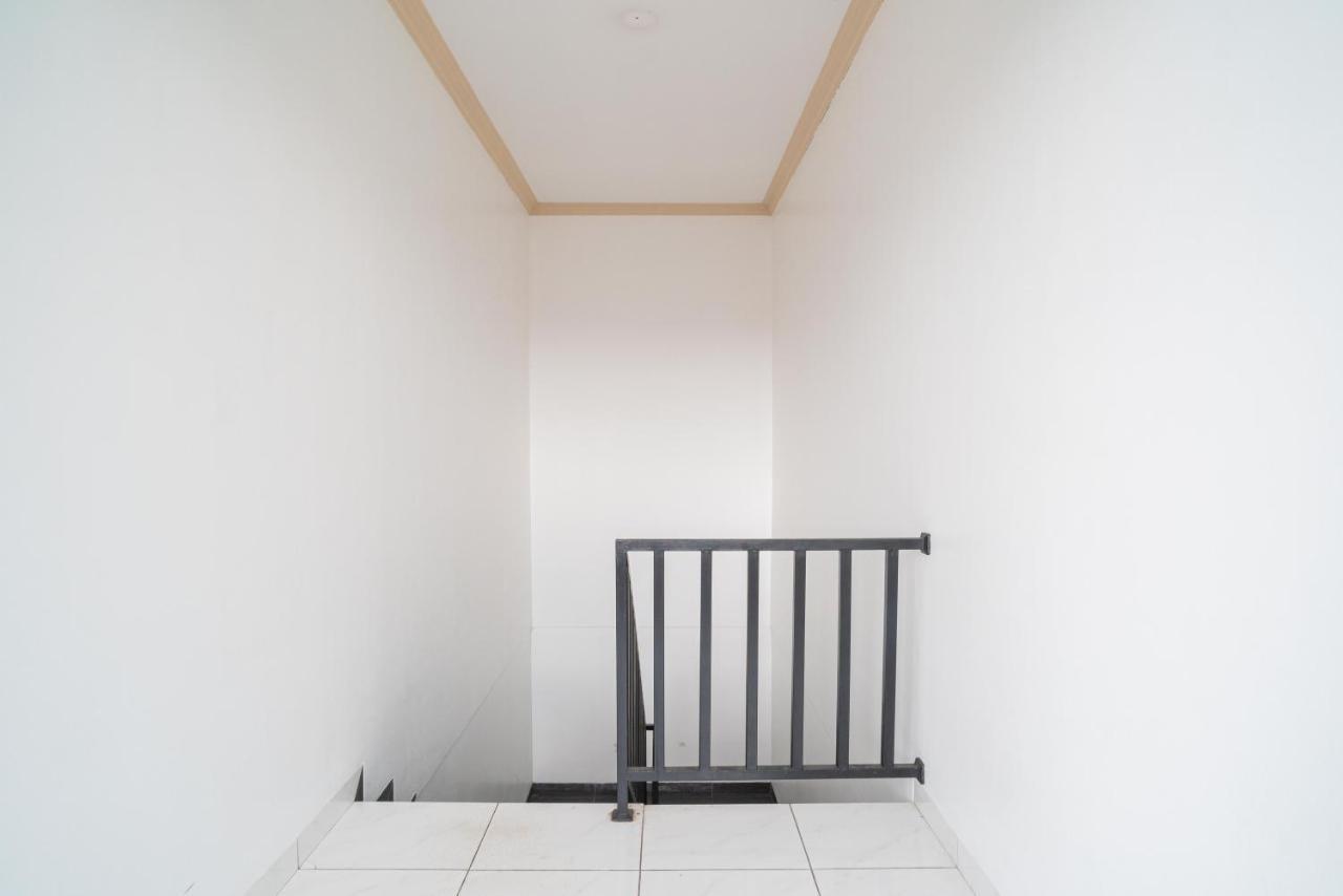 Reddoorz @ Wisma Pangrango Palangka Raya Eksteriør bilde