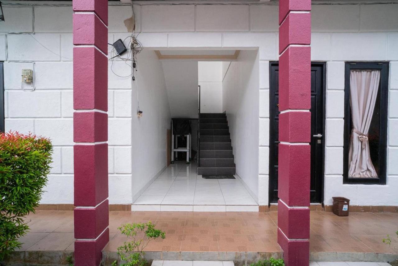 Reddoorz @ Wisma Pangrango Palangka Raya Eksteriør bilde