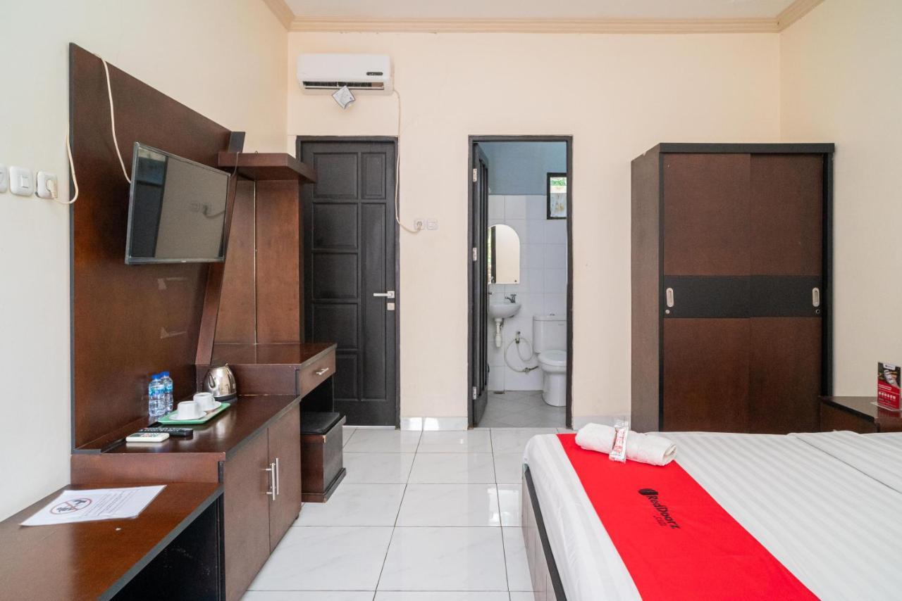 Reddoorz @ Wisma Pangrango Palangka Raya Eksteriør bilde